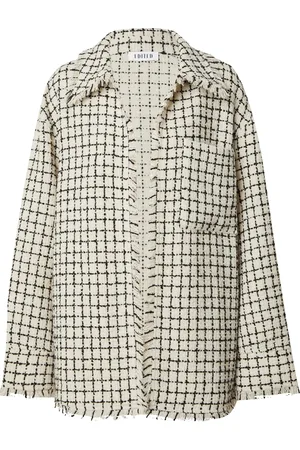 EDITED the label Jacke 