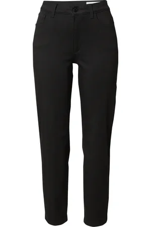 Noisy May Jeans