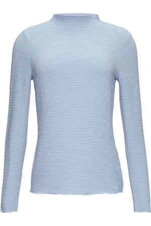 Comma, Shirt