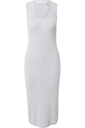nu-in Kleid