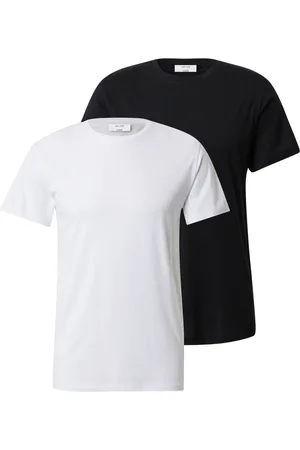 DAN FOX APPAREL T-Shirts 