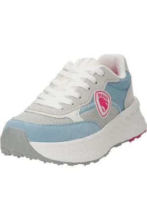 Blauer Sneaker