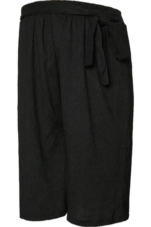 Mama;licious Shorts 