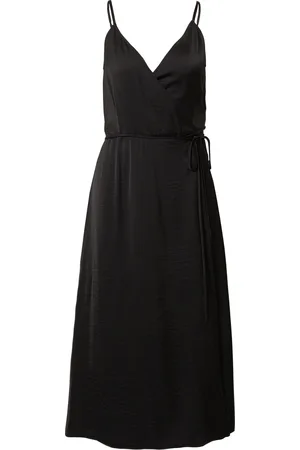 EDITED the label Kleid 