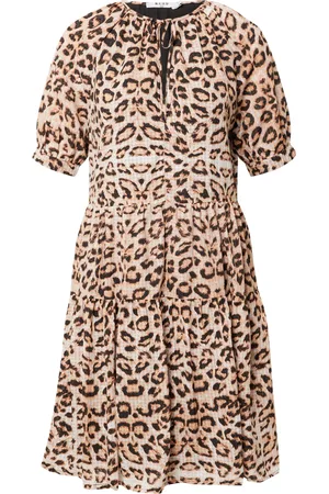 NA-KD Kleid