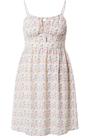 NA-KD Kleid