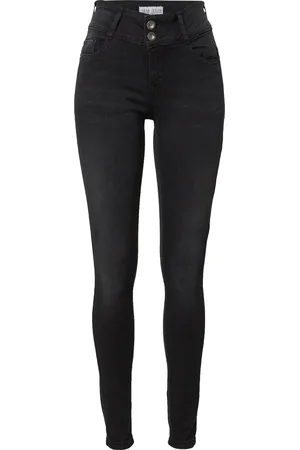 Cars Jeans