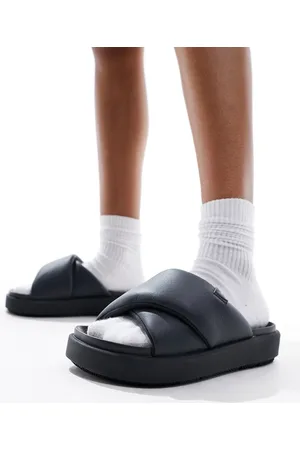 Jordan Sophia sliders in