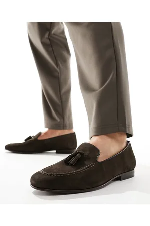 WALK LONDON Trent Tassel Loafers In Suede