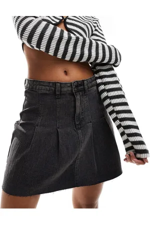 Noisy May Pleated denim mini skirt in washed