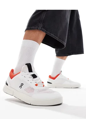 On Running ON The Roger Spin trainers in undyed spice