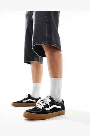 Vans Rowley trainers in and white with gum sole