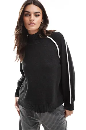 French Connection Knitted jumper with contrast in and white