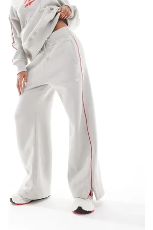 Nike Trend Phoenix fleece logo joggers in light