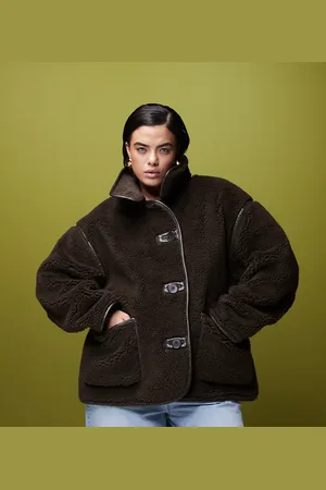 ASOS ASOS DESIGN Curve borg funnel neck jacket in chocolate