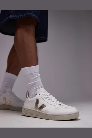 Veja V-10 trainer in extra platine chromefree leather