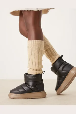 Pajar Gala Nylon snow boot in with gum sole