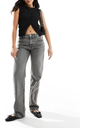 Pull&Bear Mid waist straight leg jeans in