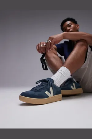 Veja V-90 trainer in