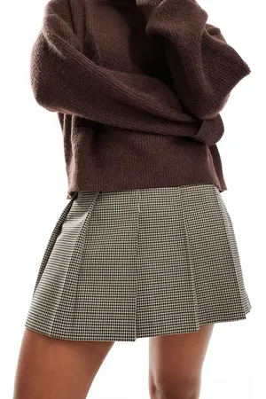 Miss Selfridge Pleated mini kilt skirt in micro check