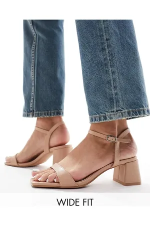 Glamorous Low block heeled sandals in beige