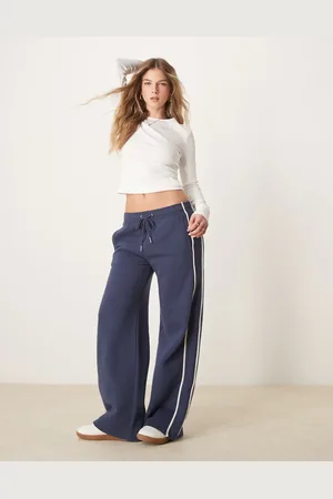 Abercrombie & Fitch Essential mid rise wide leg motif detail jogger in indigo