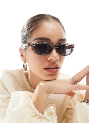 AJ Morgan Cat eye sunglasses in leopard print