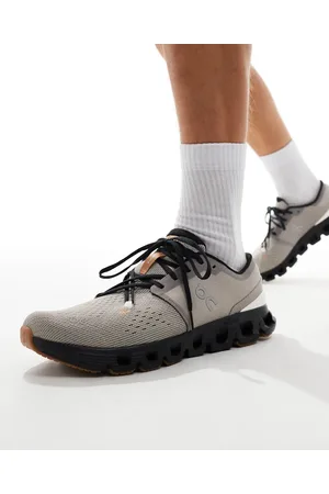 On Running ON Cloud X 4 training trainers in and black