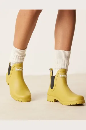 Barbour Wilton wellington boots in limeade