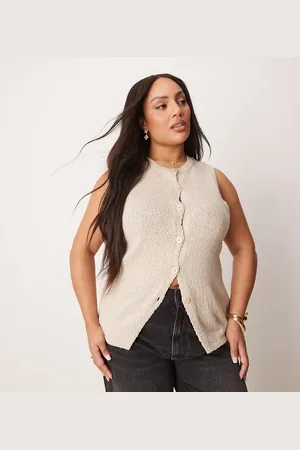 ASOS ASOS DESIGN Curve knitted crew neck longline boucle waistcoat in