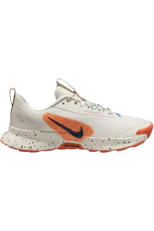 Nike Juniper Trail 3 trainers in