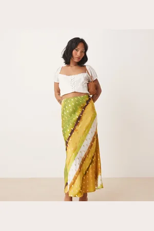 Never Fully Dressed Petite Dorris satin gold fleck maxi skirt in green print