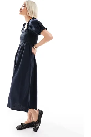 New Look Puff sleeve milkmaid dress in