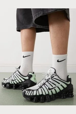 Nike Shox TL trainers in and black