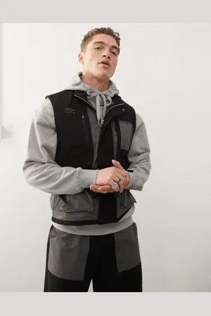Umbro Multi pocket gilet in and grey