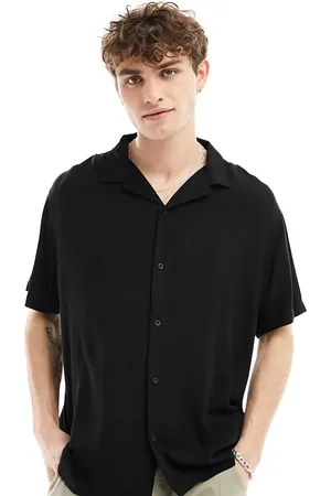 Reclaimed Short sleeve boxy revere shirt in viscose