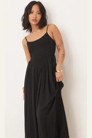 ASOS ASOS DESIGN Petite shirred maxi beach dress in