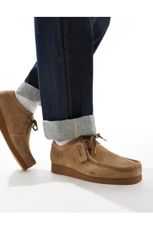 Clarks Clarks Wallabee EVO in dark sand