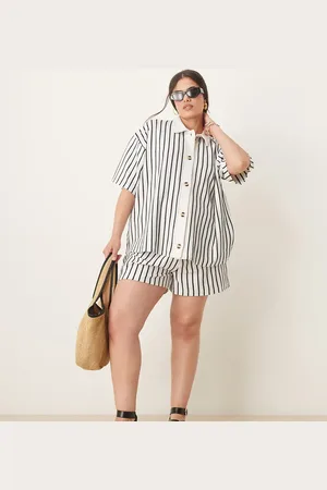 ASOS ASOS DESIGN Curve texture stripe short co-ord in cream and navy stripe