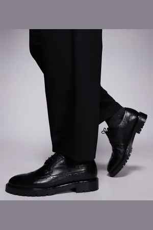 WALK LONDON James brogue shoe in leather