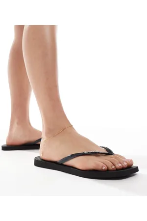 Havaianas Square toe flip flops in black