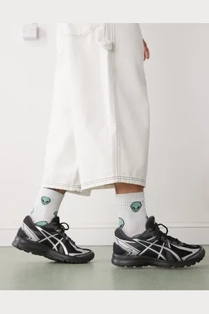 Asics Jog 100 s trainers in and pure silver