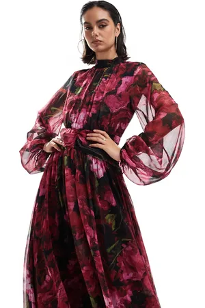 HOPE & IVY High neck chiffon maxi dress in dark based floral print