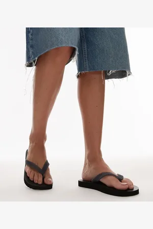 Tommy Hilfiger Logo flip flops in