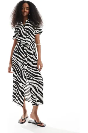 VERO MODA Easy buttondown long shirt dress in zebra print