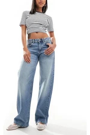 Pull&Bear Low rise straight leg jean in mid