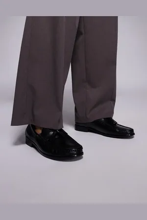 WALK LONDON Tino tassel loafer in leather