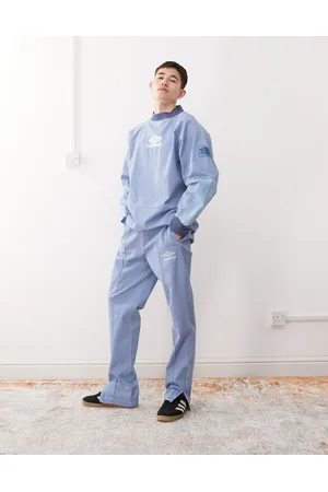 Umbro Drill embroidered logo pants in