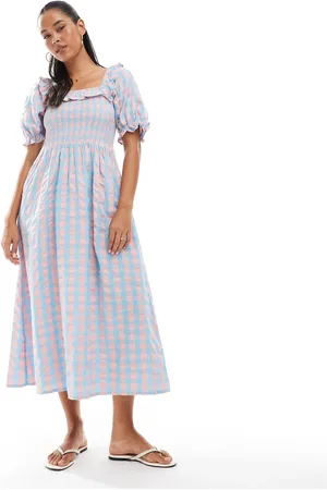 New Look Puff sleeve milkmaid dress in and pink gingham