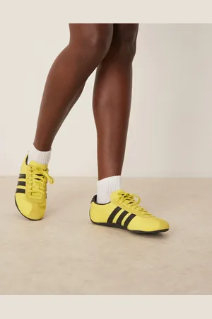adidas Tokyo trainers in and black